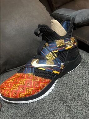 Sample .NIKE LEBRON SOLDIER PLAYER sPROMO SAMPLE
* BHM BLACK HISTORY
* MONTH